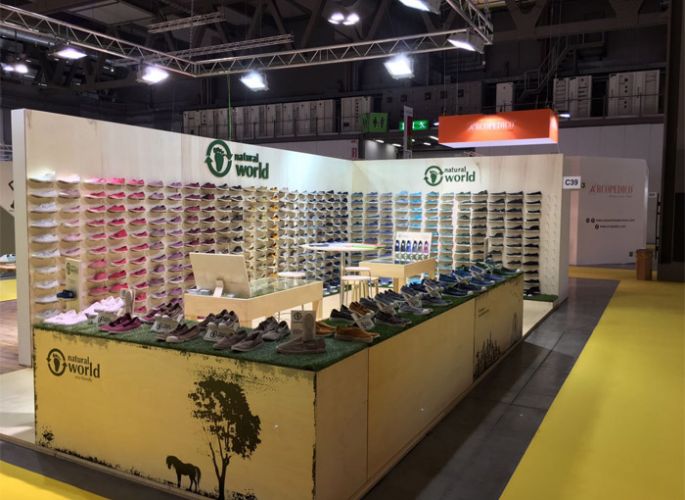 Stand de Natural World Eco en The Micam 2017, Milán.